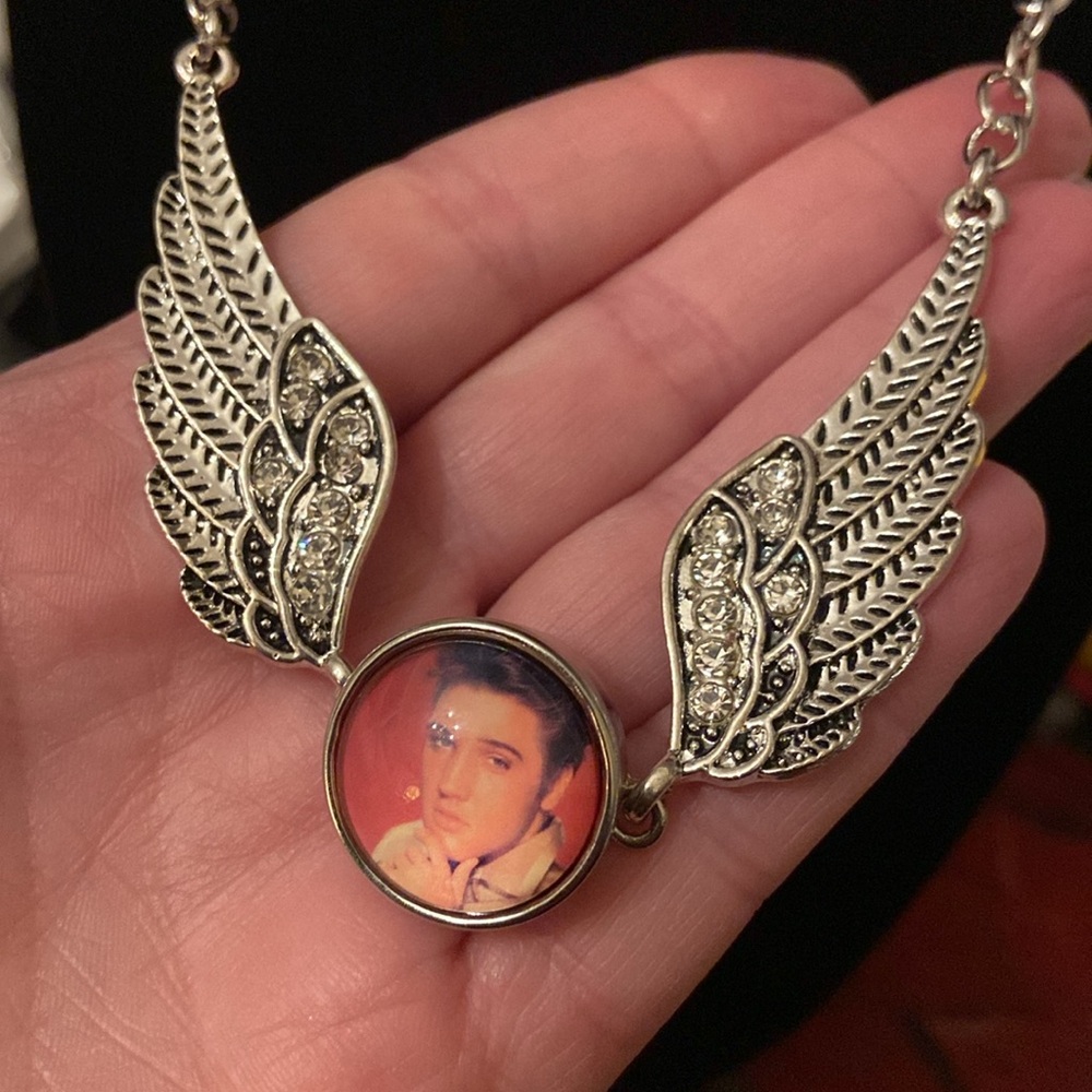- Elvis Snap Button Necklace - Picture 3 of 8
